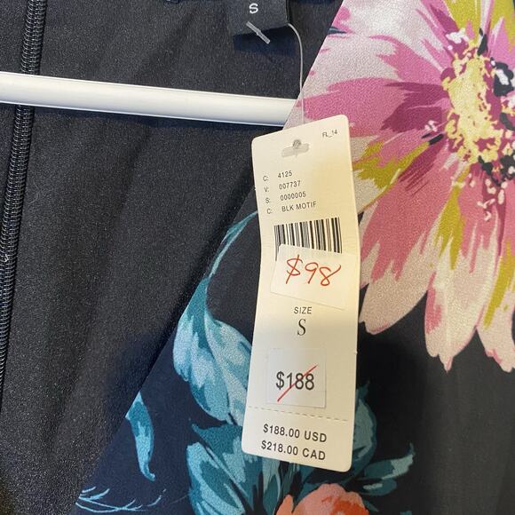 Yumi Kim Wild Rose Black Lotus Romper Floral V neck One Piece Belt Sz S NWT - Picture 3 of 10